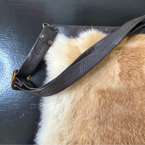 Real Brown Fur Shoulder Bag Handmade with pelts - Picture 4 of 8
